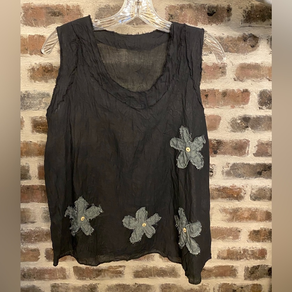 NWT Black Floral Top - Large